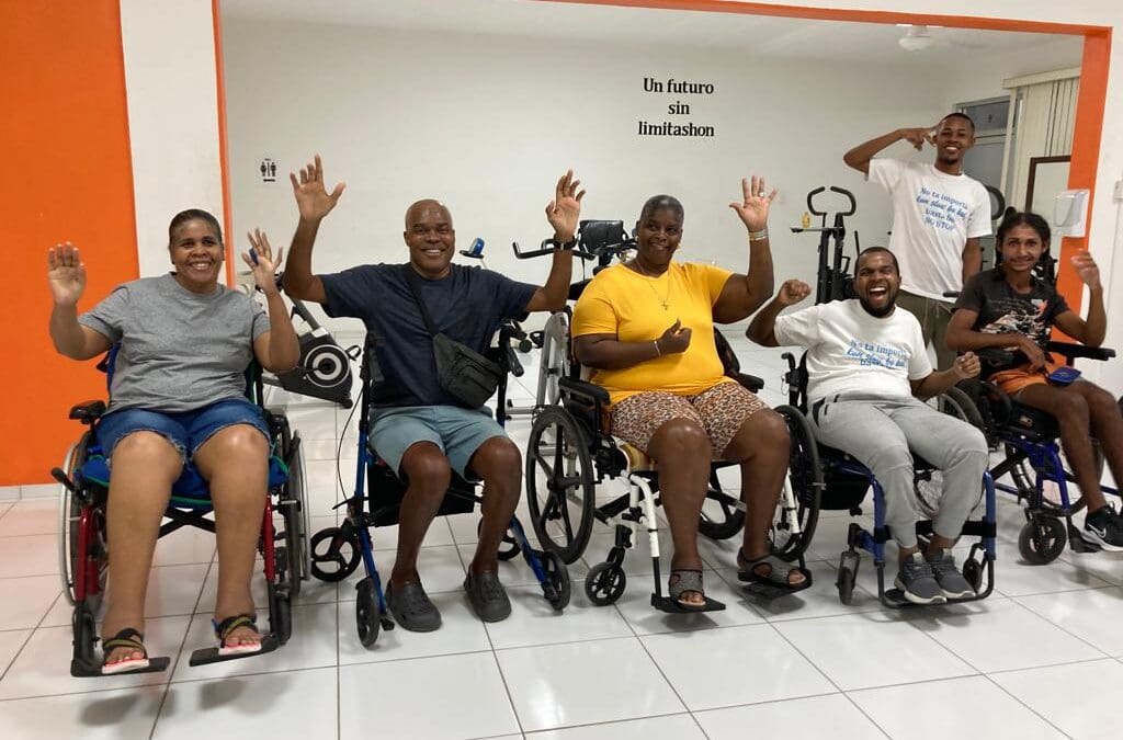 1000 kuminda pa sostené e vishon un futuro sin limitashon