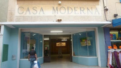 PERSBERICHT Theaterstuk ‘Bos di Nos Pueblo’ van Teatro KadaKen in Casa Moderna in Punda