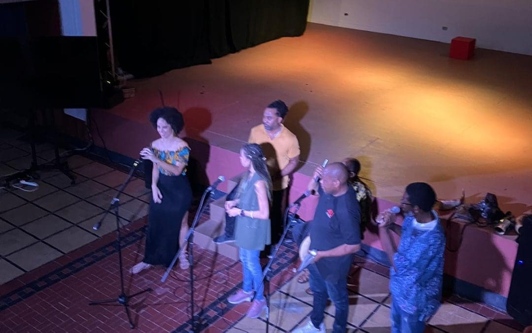 Brindis met Tambύ van Teatro KadaKen in monumentale AULA